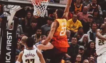  戈贝尔18篮板爵士力克魔术  