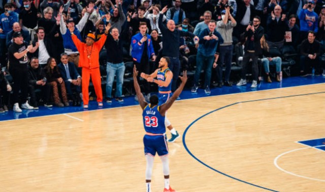  库里三分球命中数超越雷阿伦登顶历史  