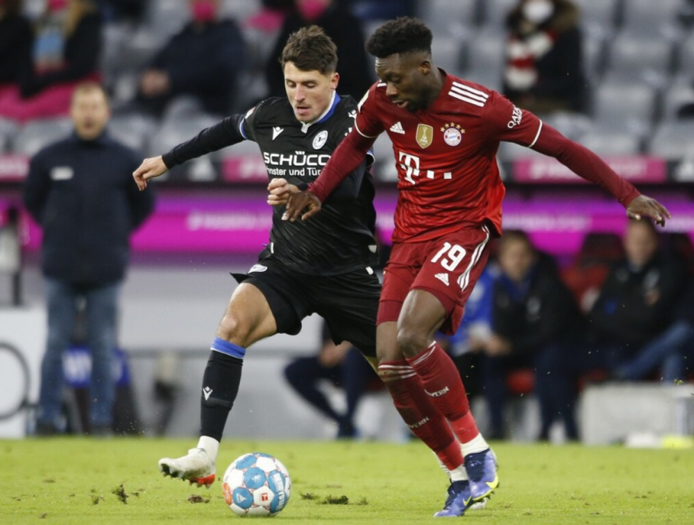  诺伊尔复出即扑点球助拜仁险胜狼堡  